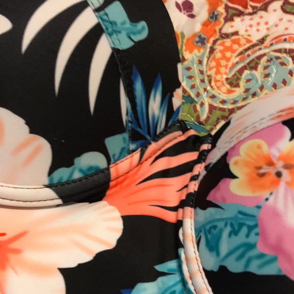 Tankini - Picture 2 of 6